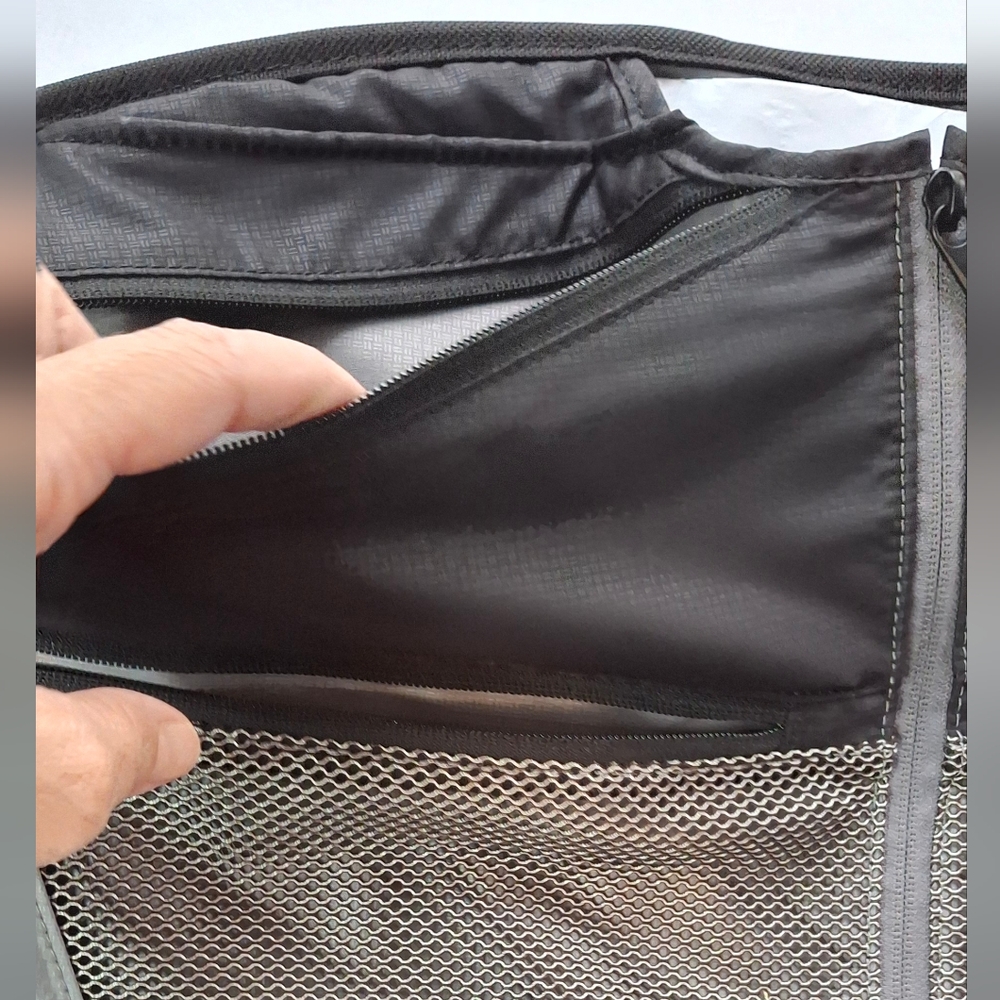 Tumi Garment Cover - Picture 14 of 16